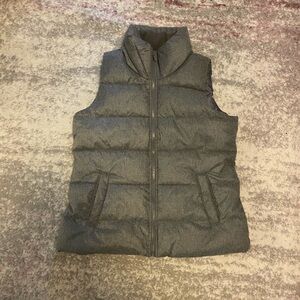 Old Navy Women's Charcoal Puffer Vest